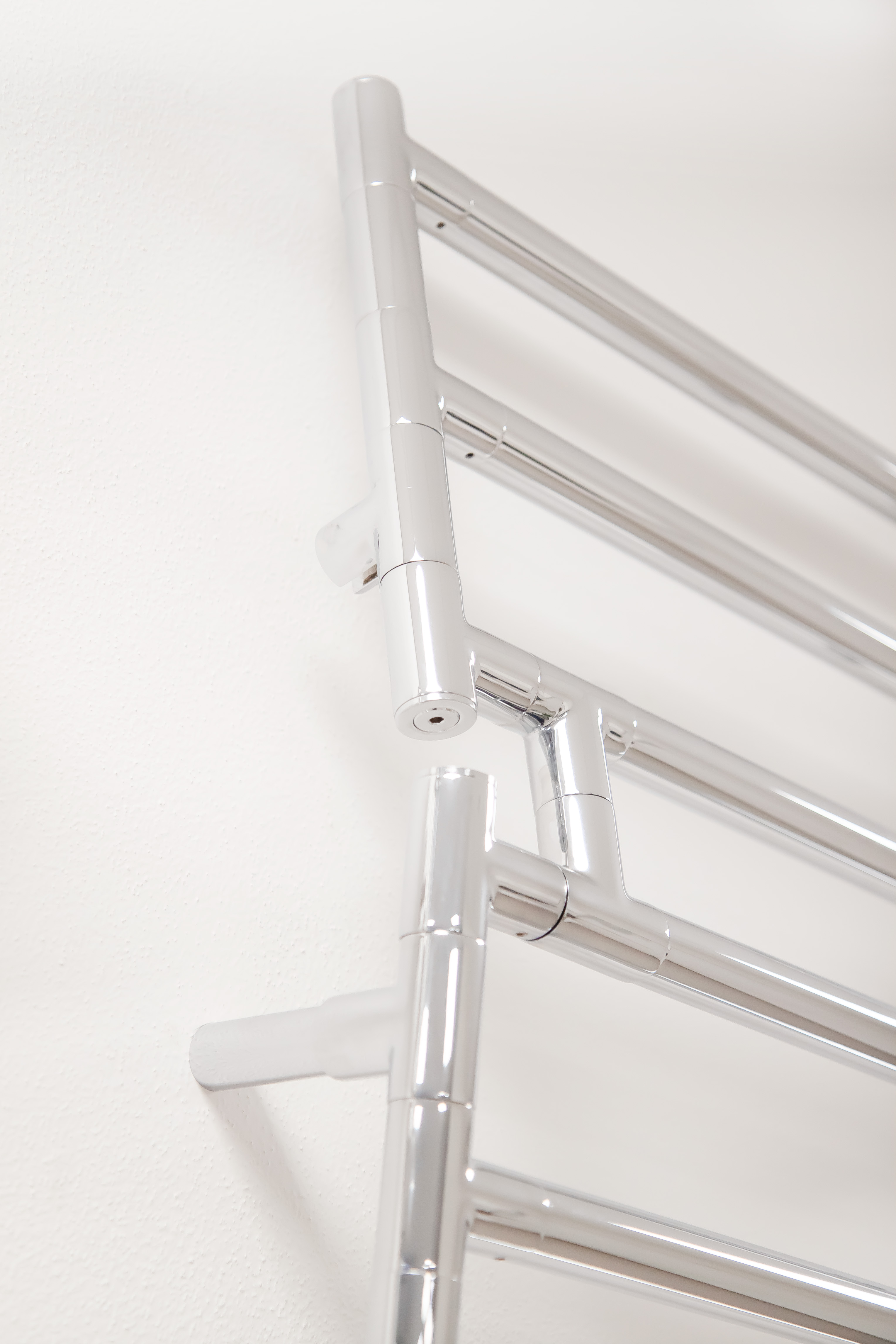 Koupelnový radiátor ONERO 500 x 1130 x 135mm, na zeď, chrom