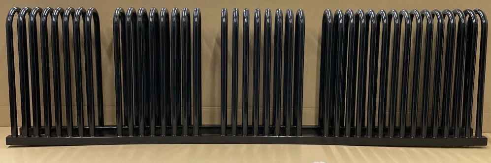 Radiator BLACK MAMBA 150 x 1765 x 500 mm Černá lesk