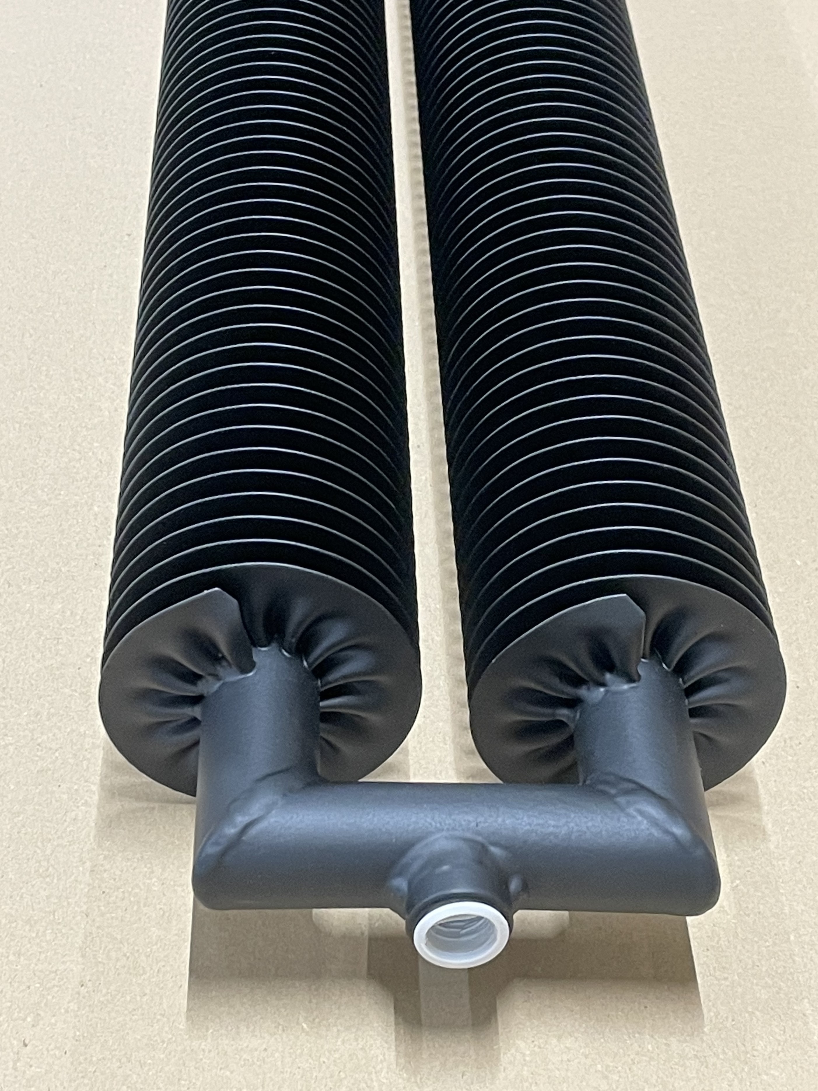 Radiator SPIRALIX Vertical RAT2 32/92 197 x 2500 x 106 NA ZEĎ/WALL
