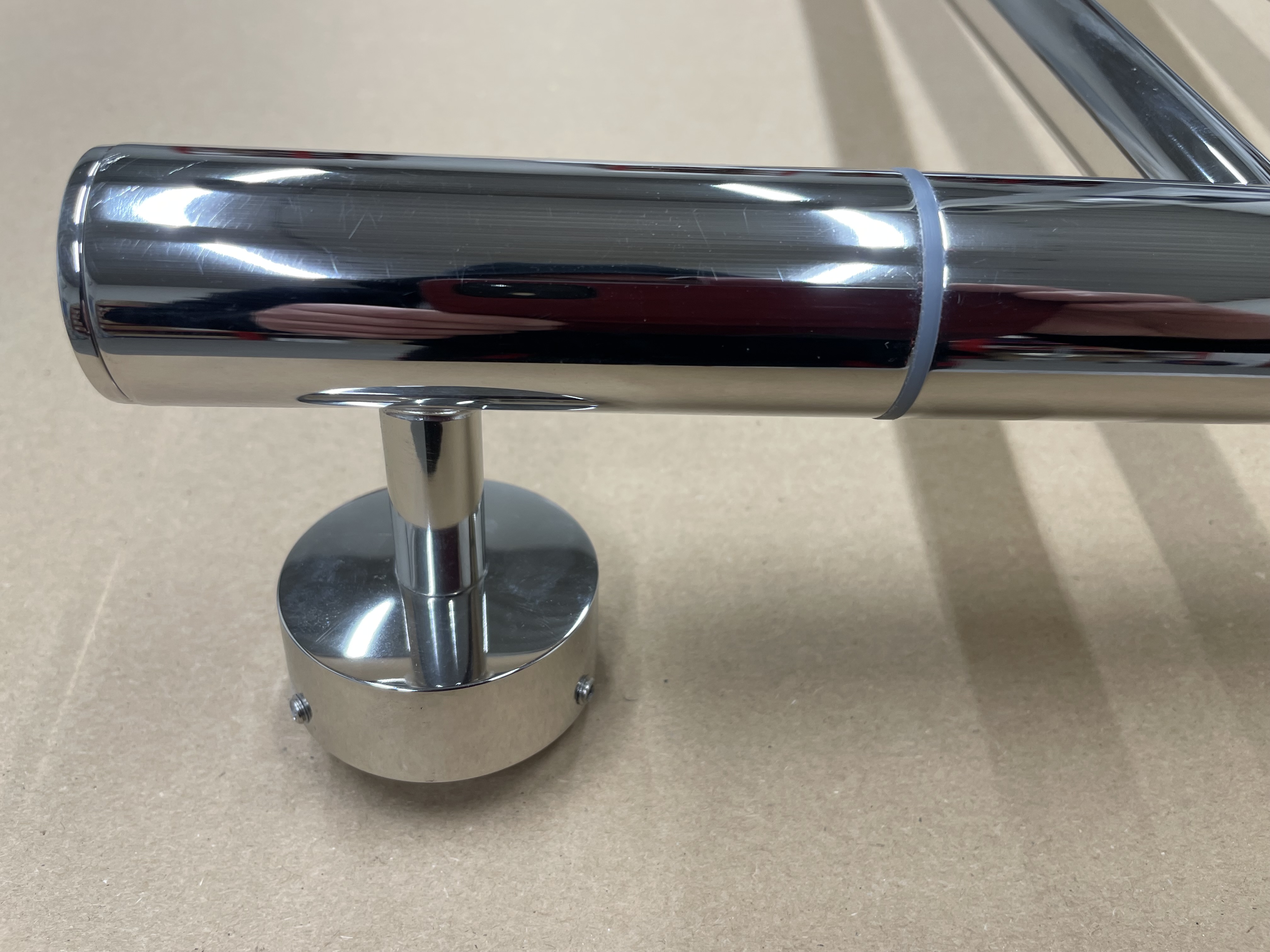 Elektrický radiátor PAREO 827 x 932 mm