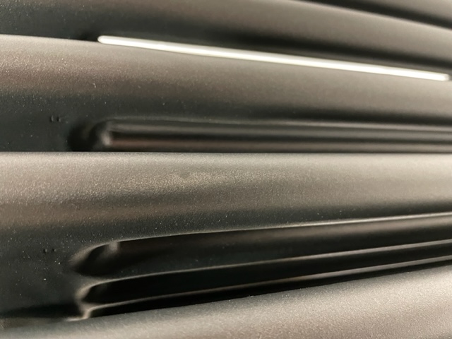 Článkový radiátor ANUOVA C6/0600-10čl., 485 x 700 x 210, 10 článků, antracit, na zem