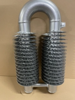 Radiator SPIRALIX Horizontal RAO2 57/137 500 x 282 x 154mm, na zeď, efekt chrom