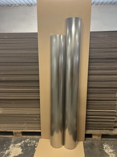 Designový radiátor CLOUD 400 x 1600/1800 x 125mm (2 sekce), na zeď, kartáčovaný hliník