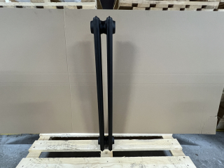 Litinový radiátor Biaxo 4/900 článek 60 x 900/960 x 144mm, na zem/na zeď, černá struktura